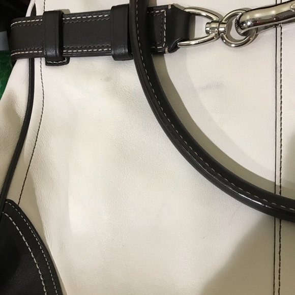 Coach Satchel - Picture 2 of 6